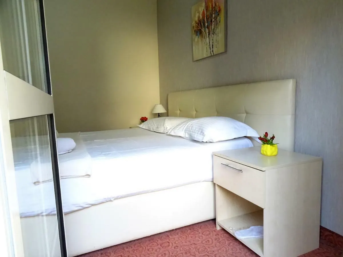 Signature Idea Hotel Тирана