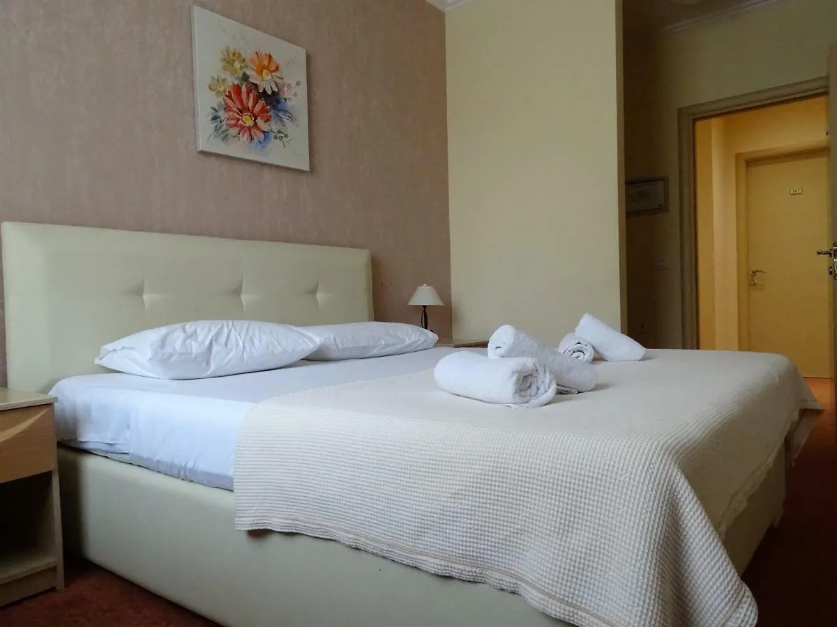 Signature Idea Hotel Тирана